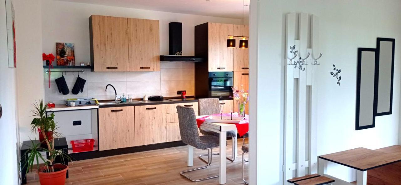 Apartmani Melia Marčelji Zewnętrze zdjęcie