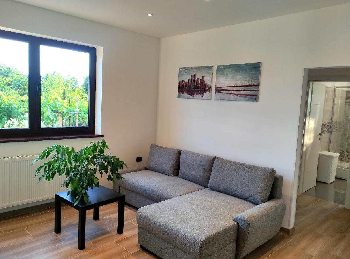 Apartmani Melia Marčelji Zewnętrze zdjęcie